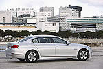 Новый седан BMW 5 серии с удлиненной колесной базой