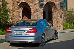 Hyundai Genesis 2012