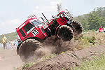 Лучшими тракторными гонщиками России 2010 года стали представители Ростовской области
