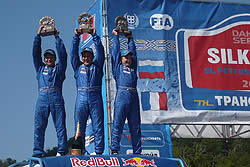 Три экипажа команды ''КАМАЗ-мастер'' заняли подиум победителей гонки в классе грузовых автомобилей