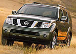 Nissan Patrol и Nissan Pathfinder названы Внедорожниками 2005 года