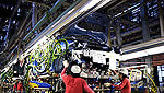 Начало производства электромобиля Nissan Leaf на заводе в Оппама, Япония